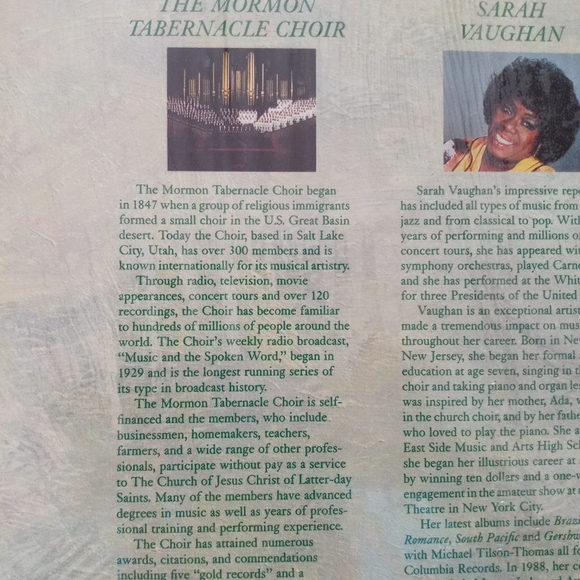 Hallmark Presents: Carols of Christmas Vinyl - Picture 9 of 10